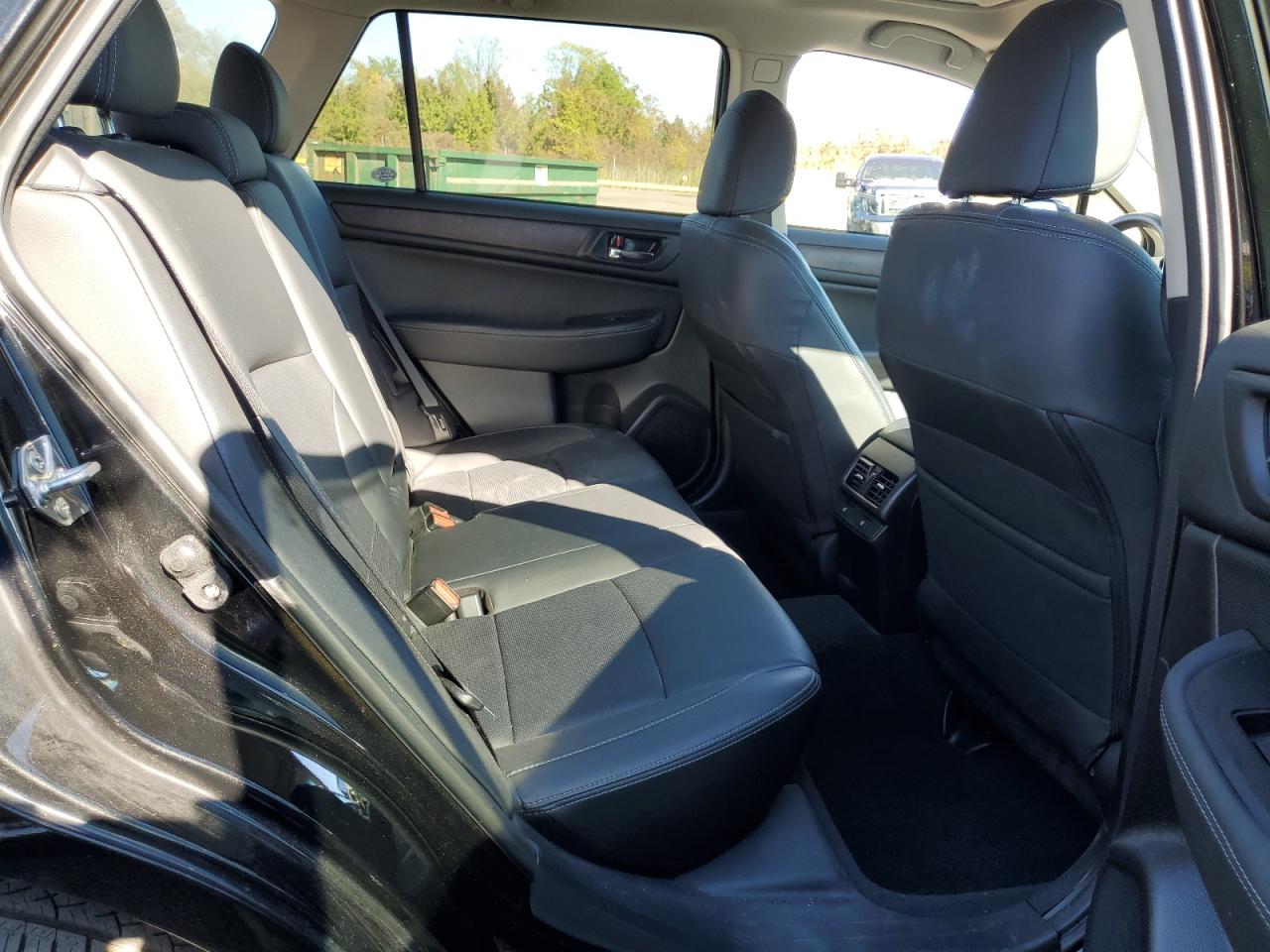 2017 Subaru Outback 2.5I Limited VIN: 4S4BSANC7H3266262 Lot: 85929545