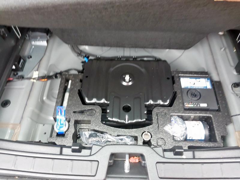 2025 VOLVO XC40 2.0 B4P PLUS DARK 5DR AUTO