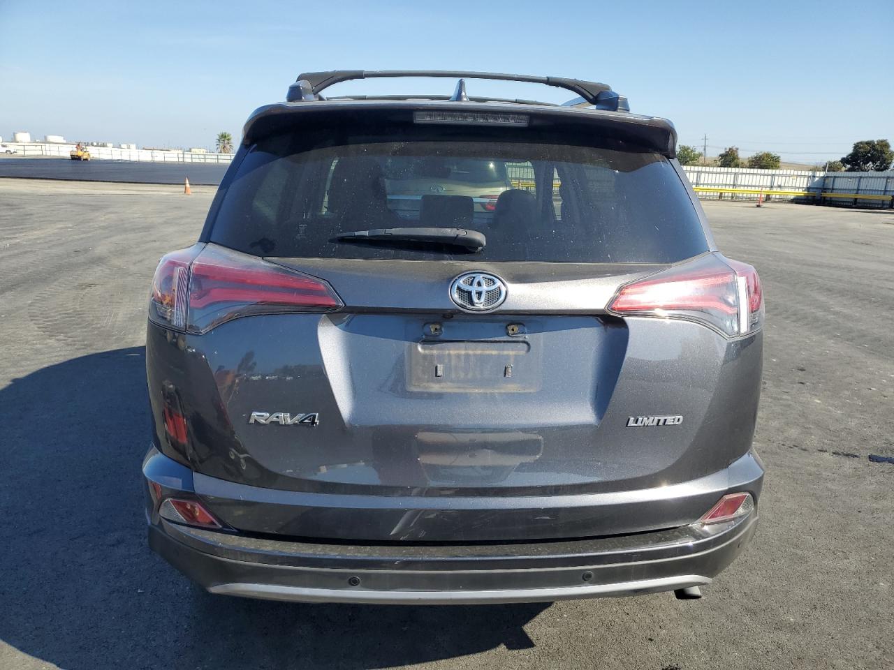 2017 Toyota Rav4 Limited VIN: JTMYFREV6HD107813 Lot: 89902155