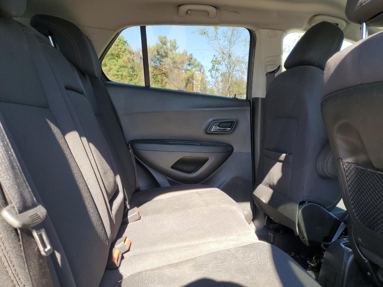 2019 Chevrolet Trax Ls VIN: 3GNCJKSB3KL278151 Lot: 90344415