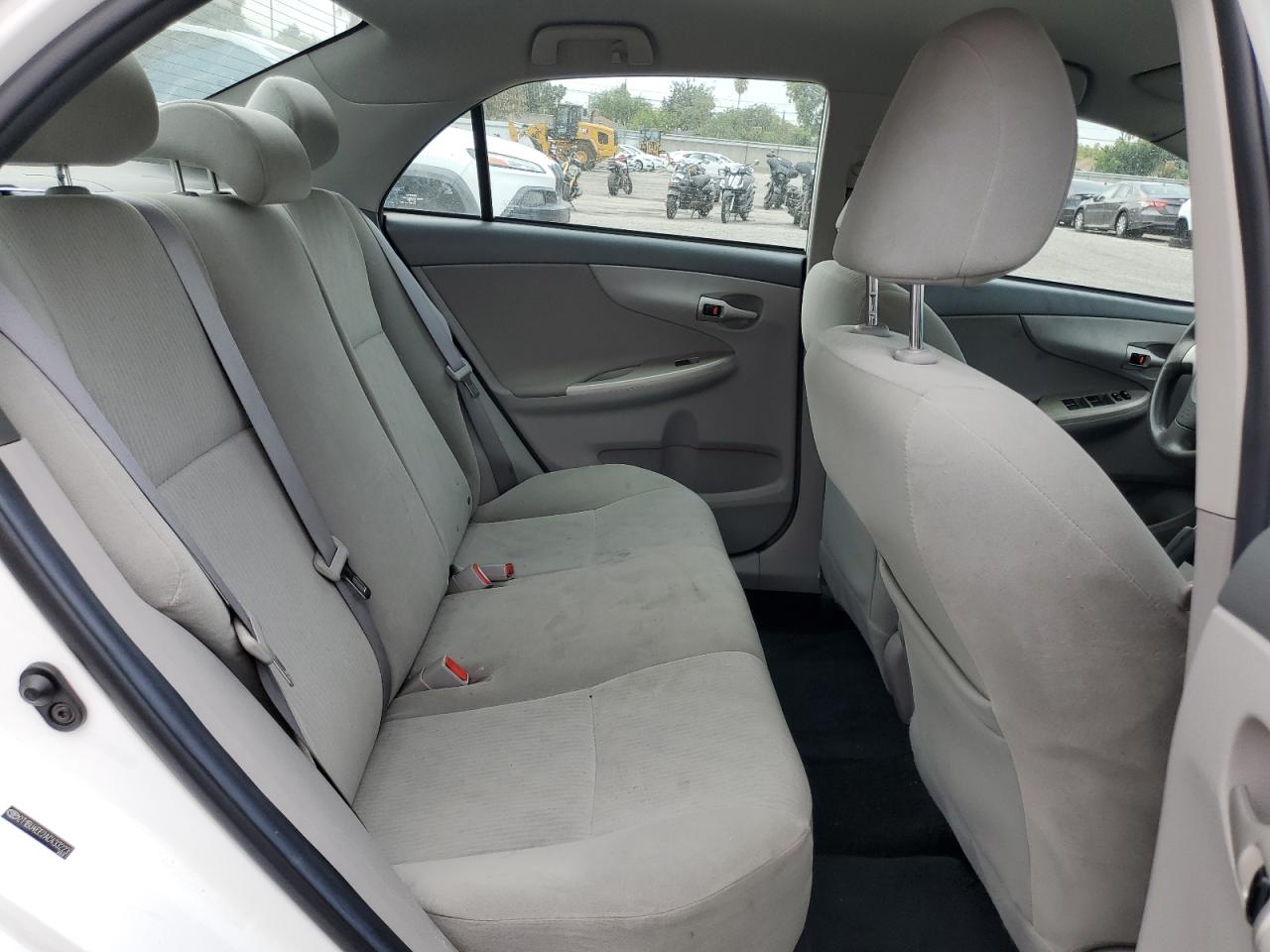 2010 Toyota Corolla Base VIN: 2T1BU4EE2AC433223 Lot: 85157055