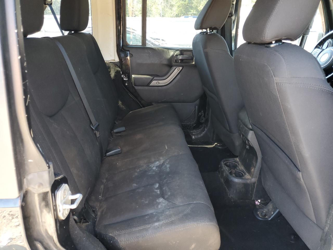 2015 Jeep Wrangler Unlimited Sport VIN: 1C4BJWDGXFL577111 Lot: 81994135