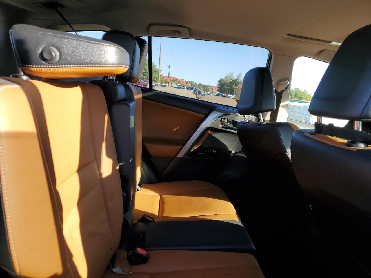 2018 Toyota Rav4 Limited VIN: JTMDFREV8JJ195558 Lot: 84721685