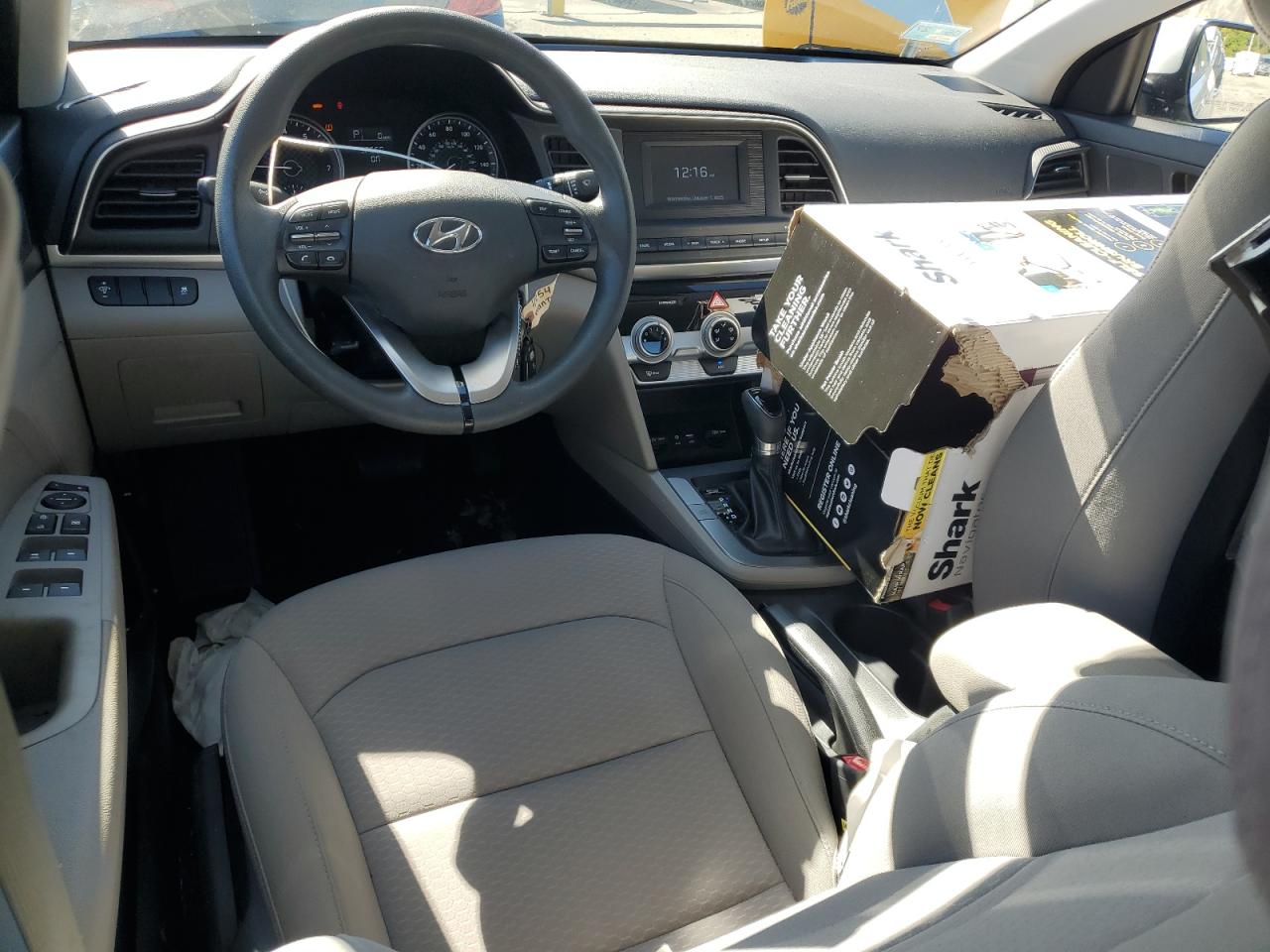 2019 Hyundai Elantra Se VIN: KMHD74LF5KU833322 Lot: 81801795