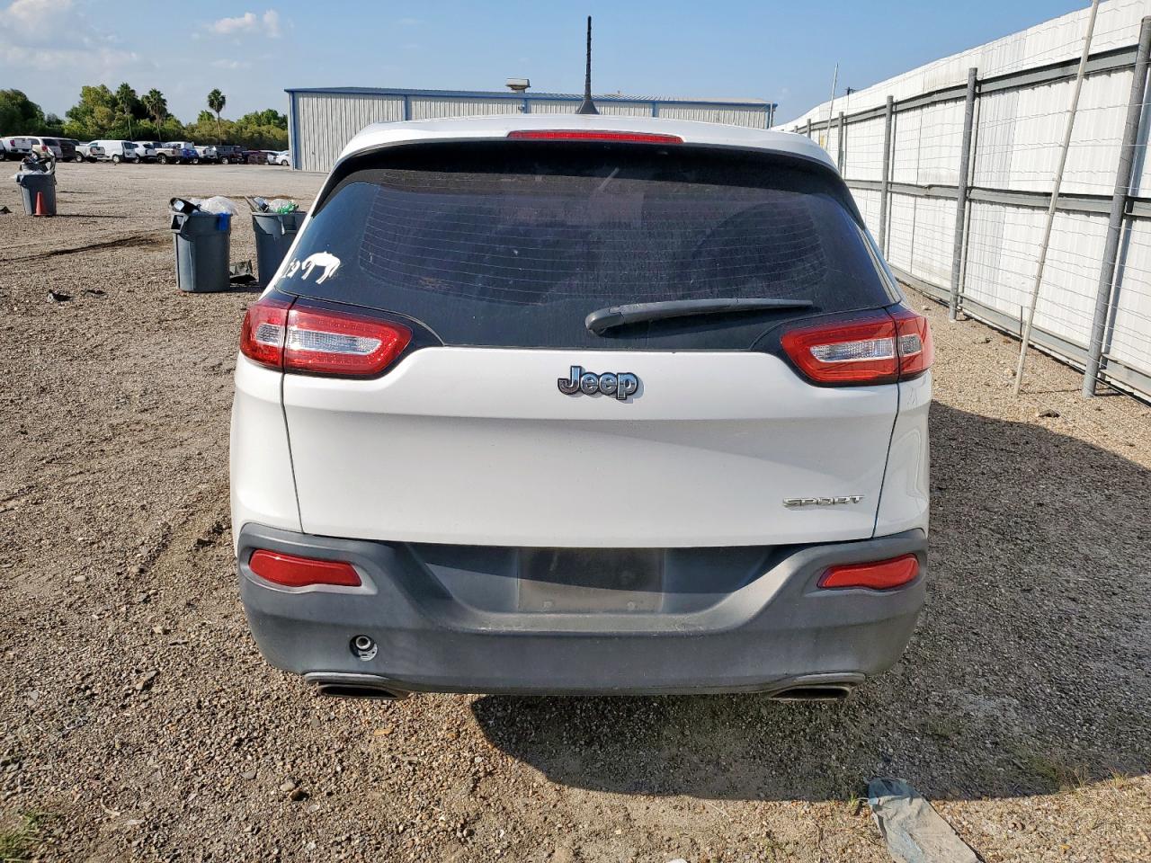 2017 Jeep Cherokee Sport VIN: 1C4PJLAS2HD219480 Lot: 82217075