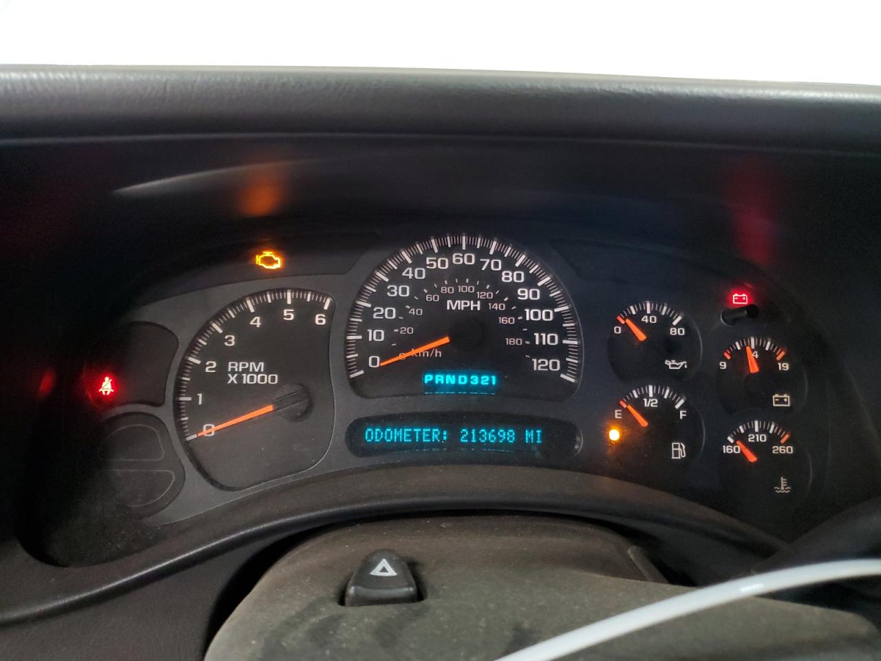 2004 Chevrolet Suburban K1500 VIN: 1GNFK16Z84J213236 Lot: 85944235