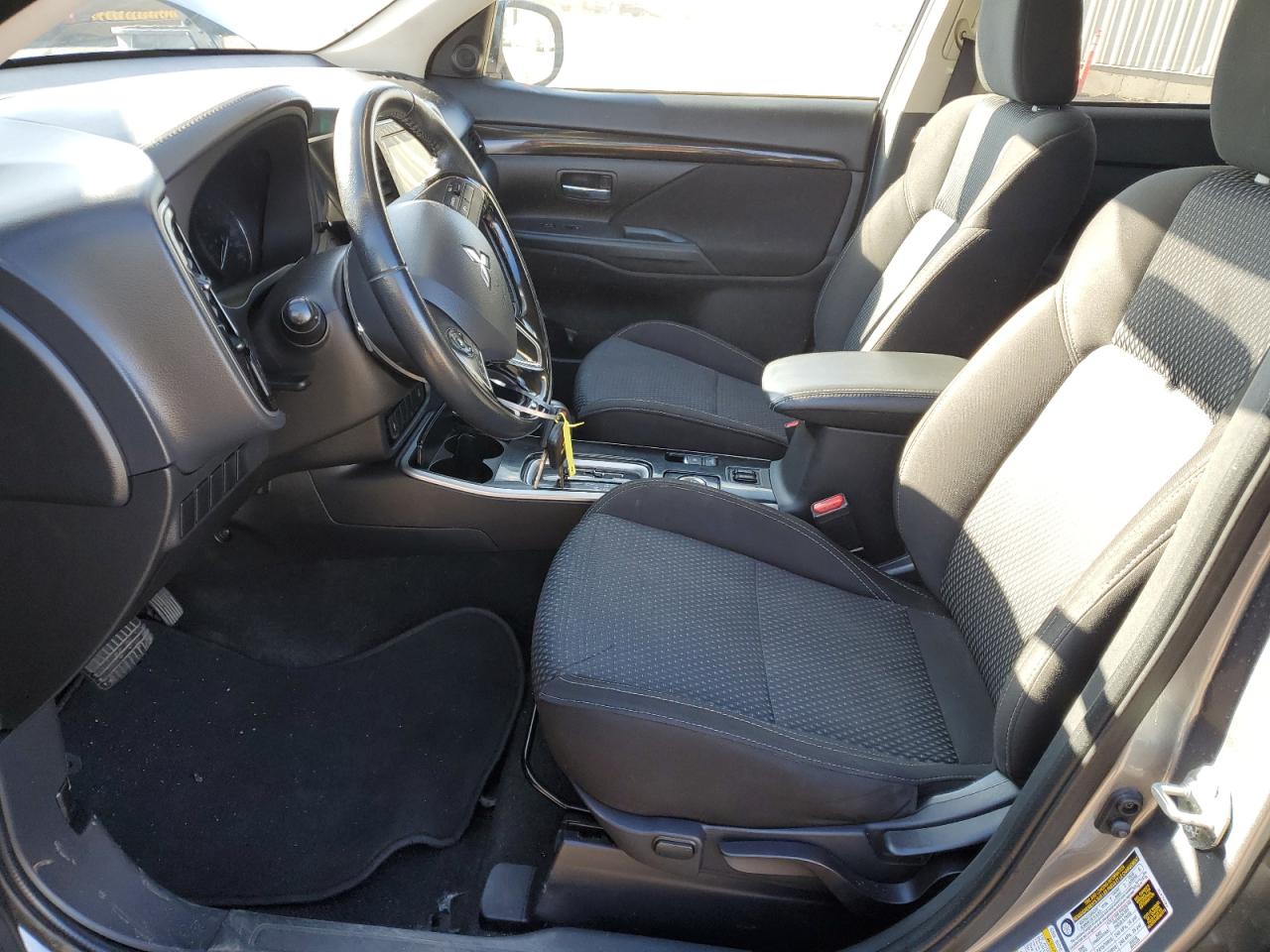 2020 Mitsubishi Outlander Es VIN: JA4AZ2A34LZ608127 Lot: 86851135