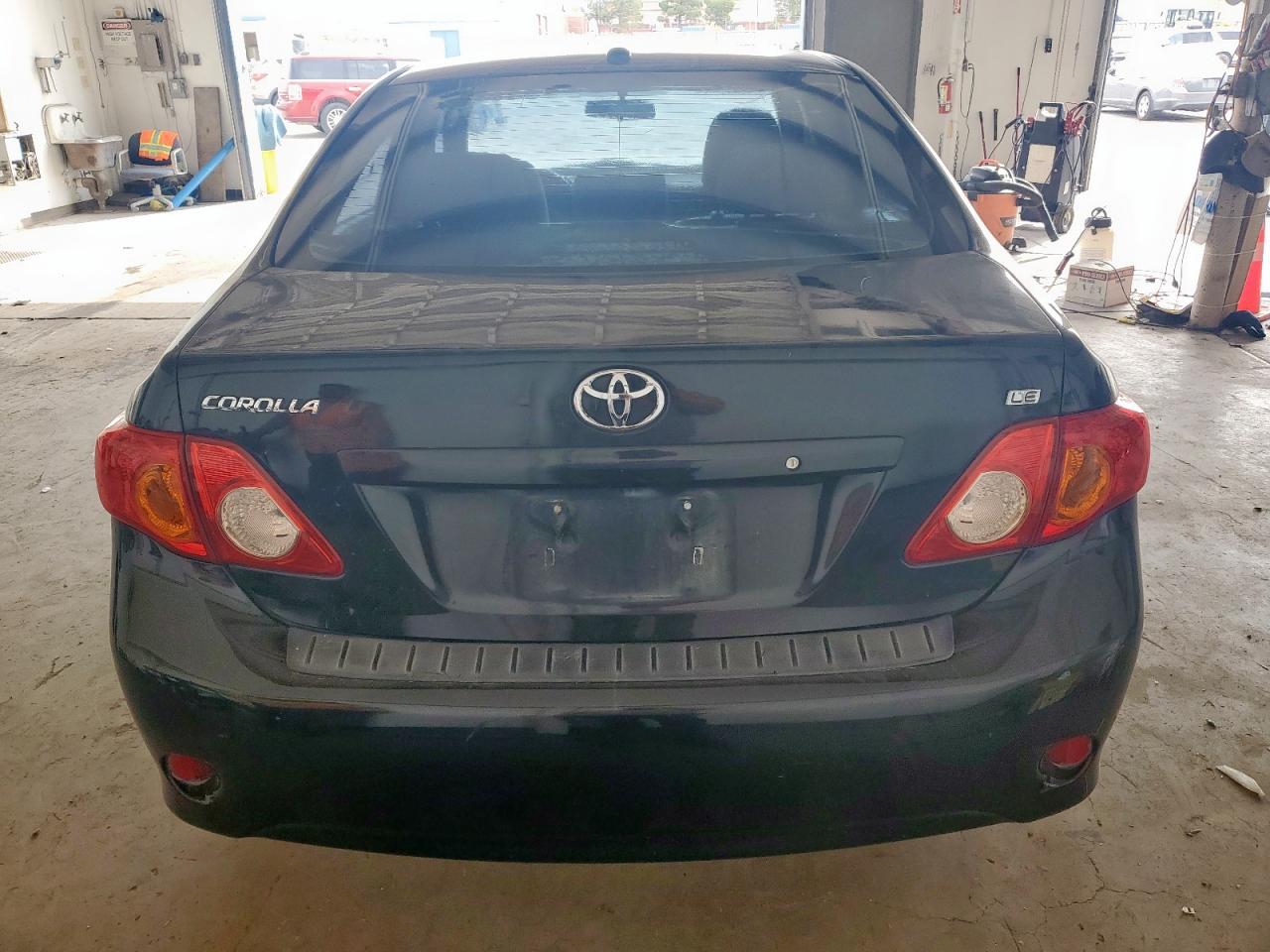 2010 Toyota Corolla Base VIN: 1NXBU4EE8AZ245059 Lot: 81962385