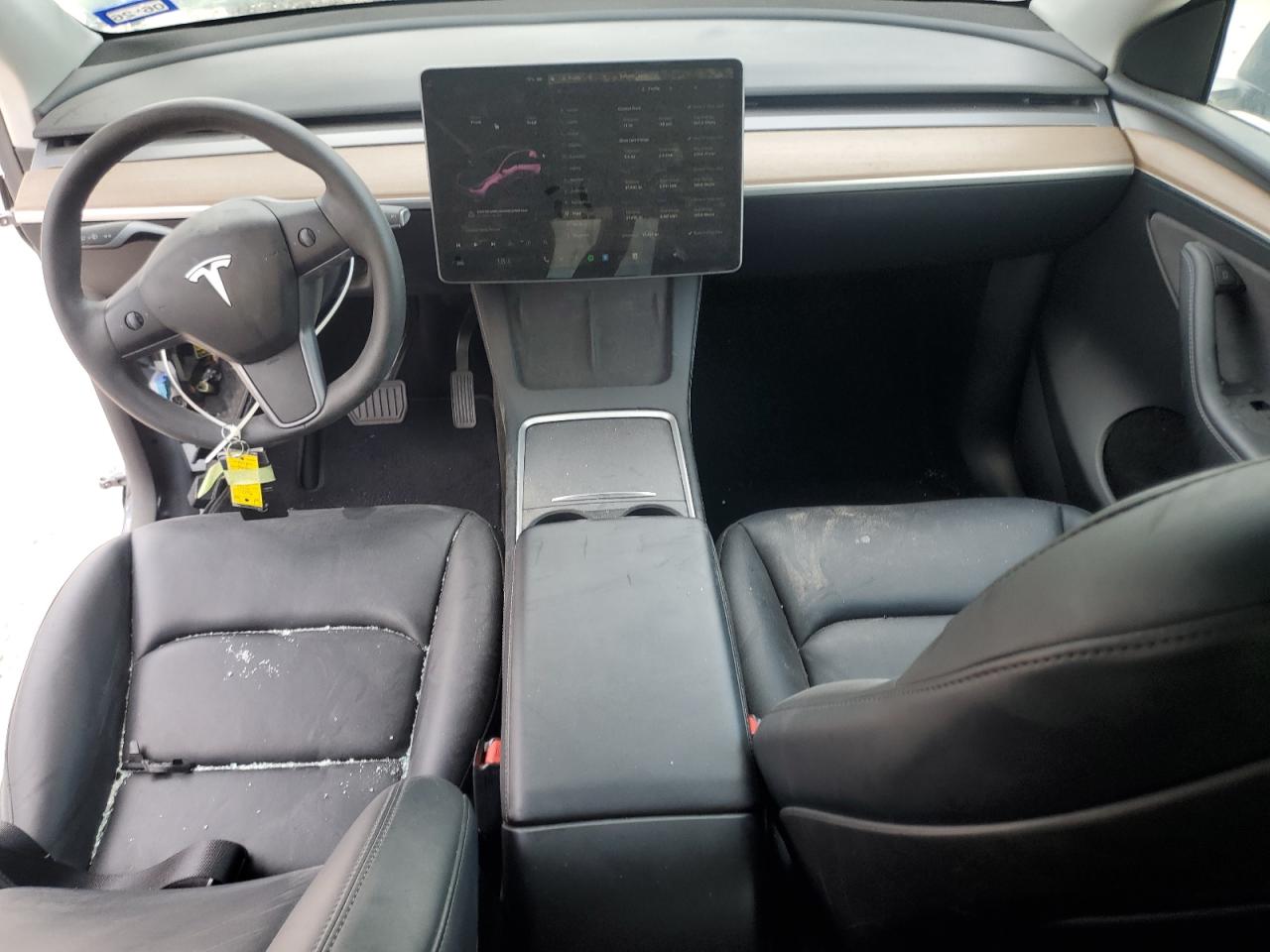 2024 Tesla Model Y VIN: 7SAYGDED8RF100057 Lot: 87020275