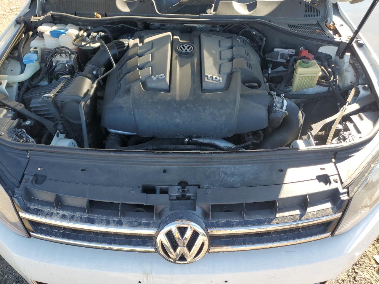 2013 Volkswagen Touareg V6 Tdi VIN: WVGEP9BP7DD011412 Lot: 87300245