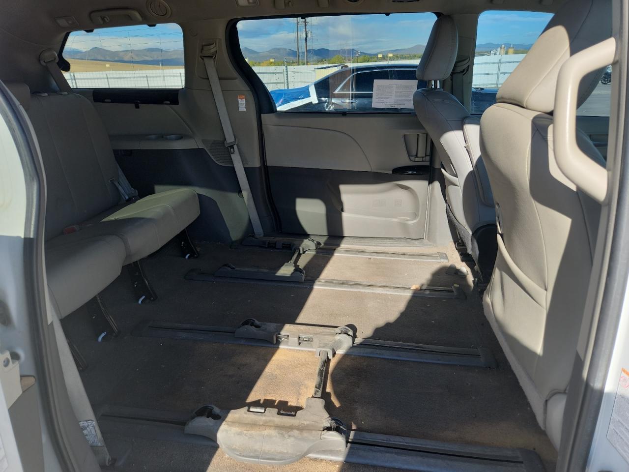 2017 Toyota Sienna Xle VIN: 5TDDZ3DC6HS173396 Lot: 82459485