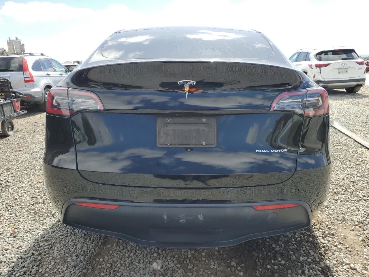 2022 Tesla Model Y VIN: 7SAYGAEE0NF340771 Lot: 85189405