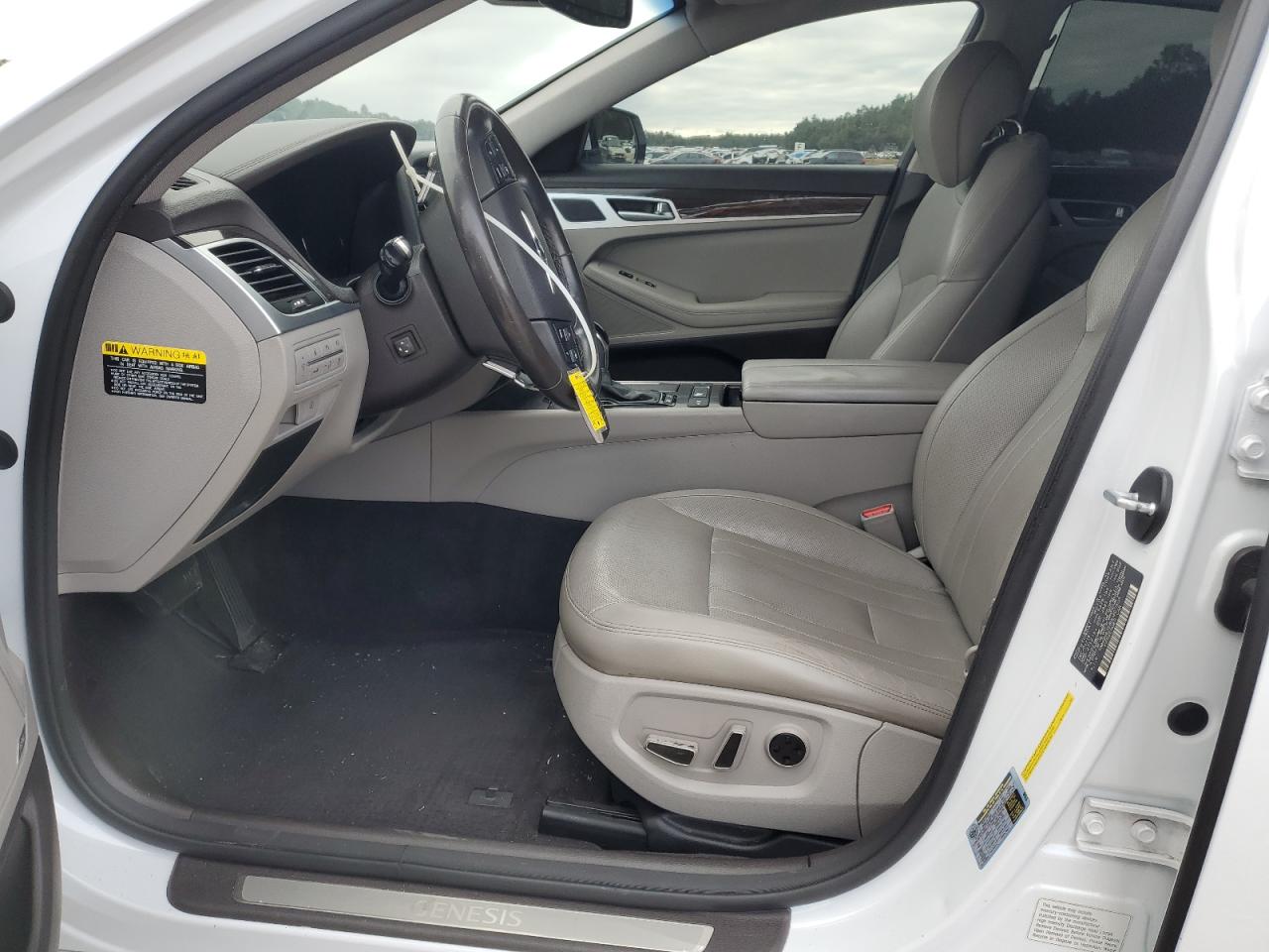 2017 Genesis G80 Base VIN: KMHGN4JE8HU207303 Lot: 90423495