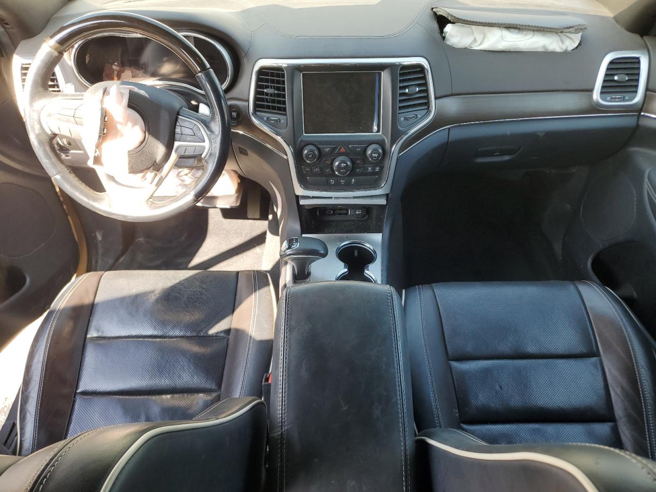 2015 Jeep Grand Cherokee Overland VIN: 1C4RJFCG4FC634600 Lot: 82426395