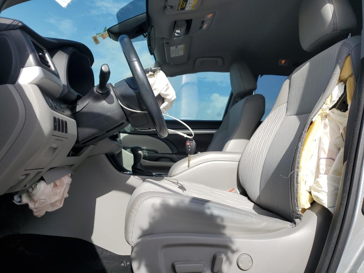 2017 Toyota Highlander Le VIN: 5TDZZRFH7HS209940 Lot: 81979635