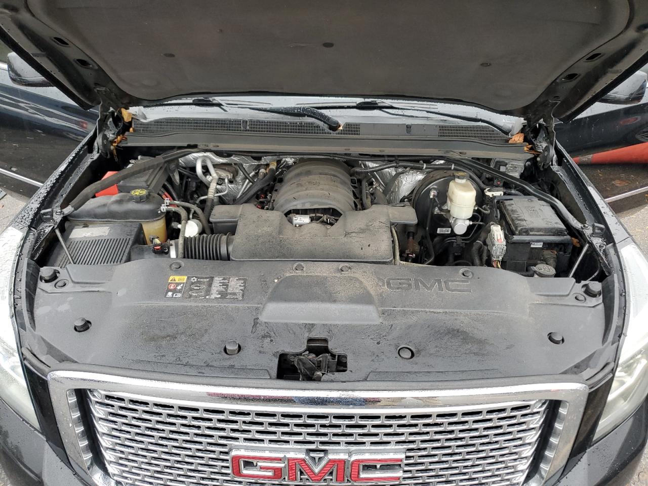 2015 GMC Yukon Xl Denali VIN: 1GKS1JKJ2FR617426 Lot: 90029735