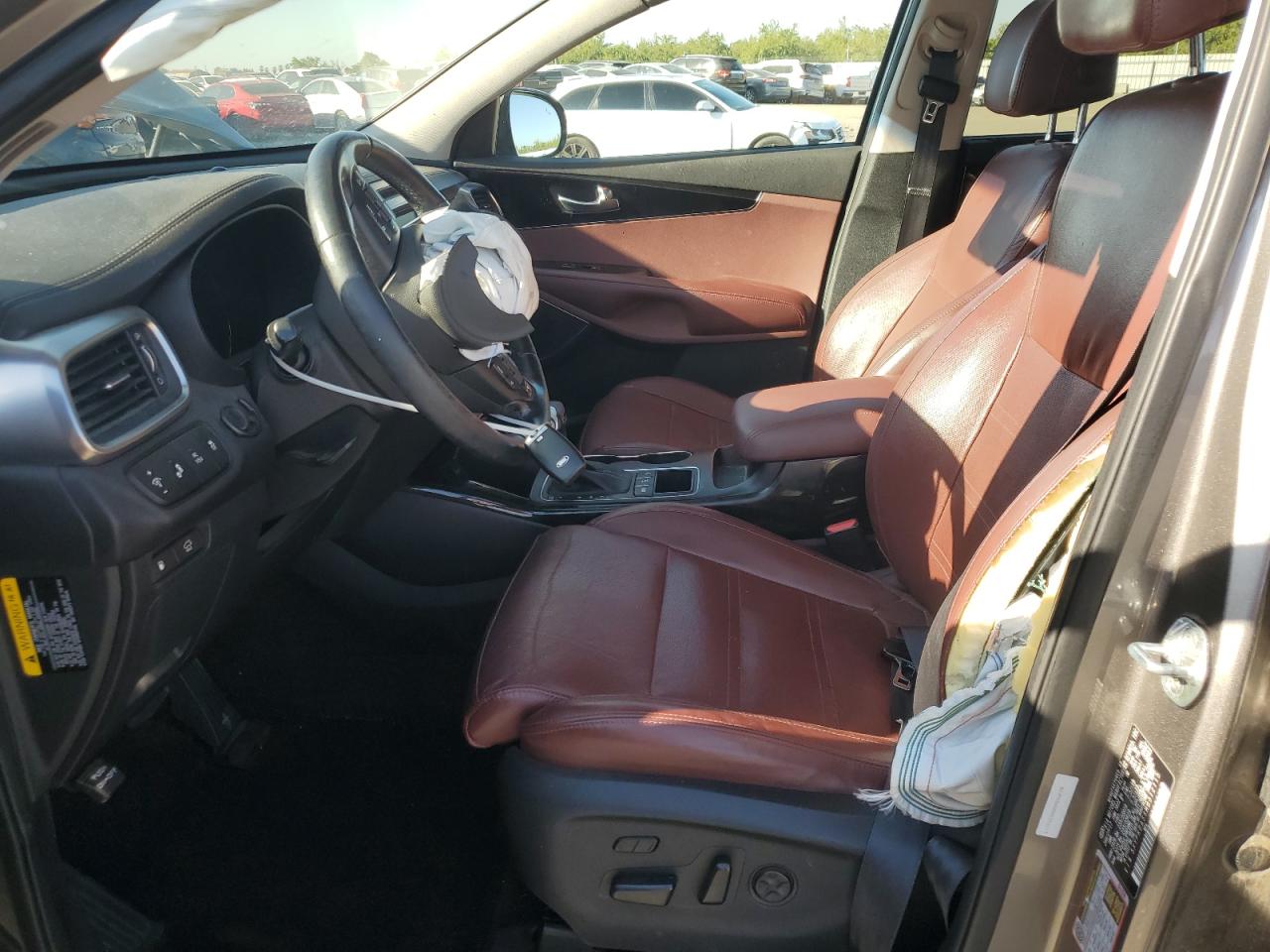 2017 Kia Sorento Sx VIN: 5XYPKDA58HG312115 Lot: 82322655