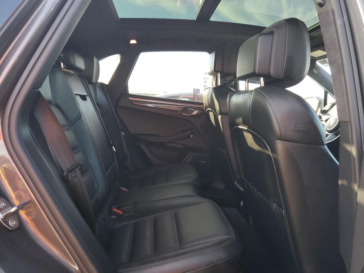 2015 Porsche Macan Turbo VIN: WP1AF2A57FLB48547 Lot: 89650365