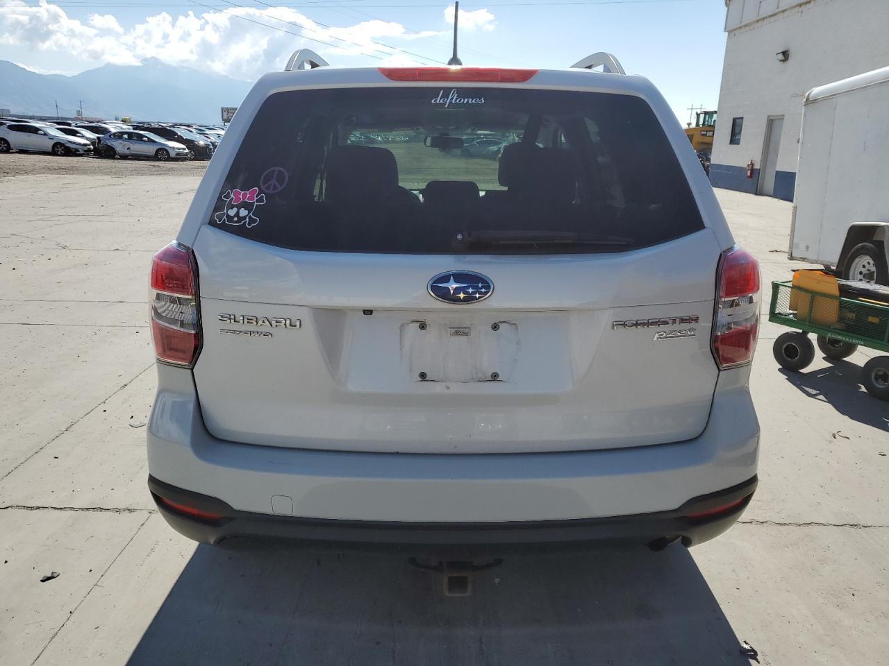 2014 Subaru Forester 2.5I Premium VIN: JF2SJAEC9EH527530 Lot: 82182305