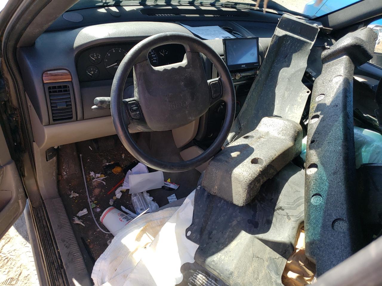 1999 Jeep Grand Cherokee Laredo VIN: 1J4GW58S6XC504412 Lot: 85901005