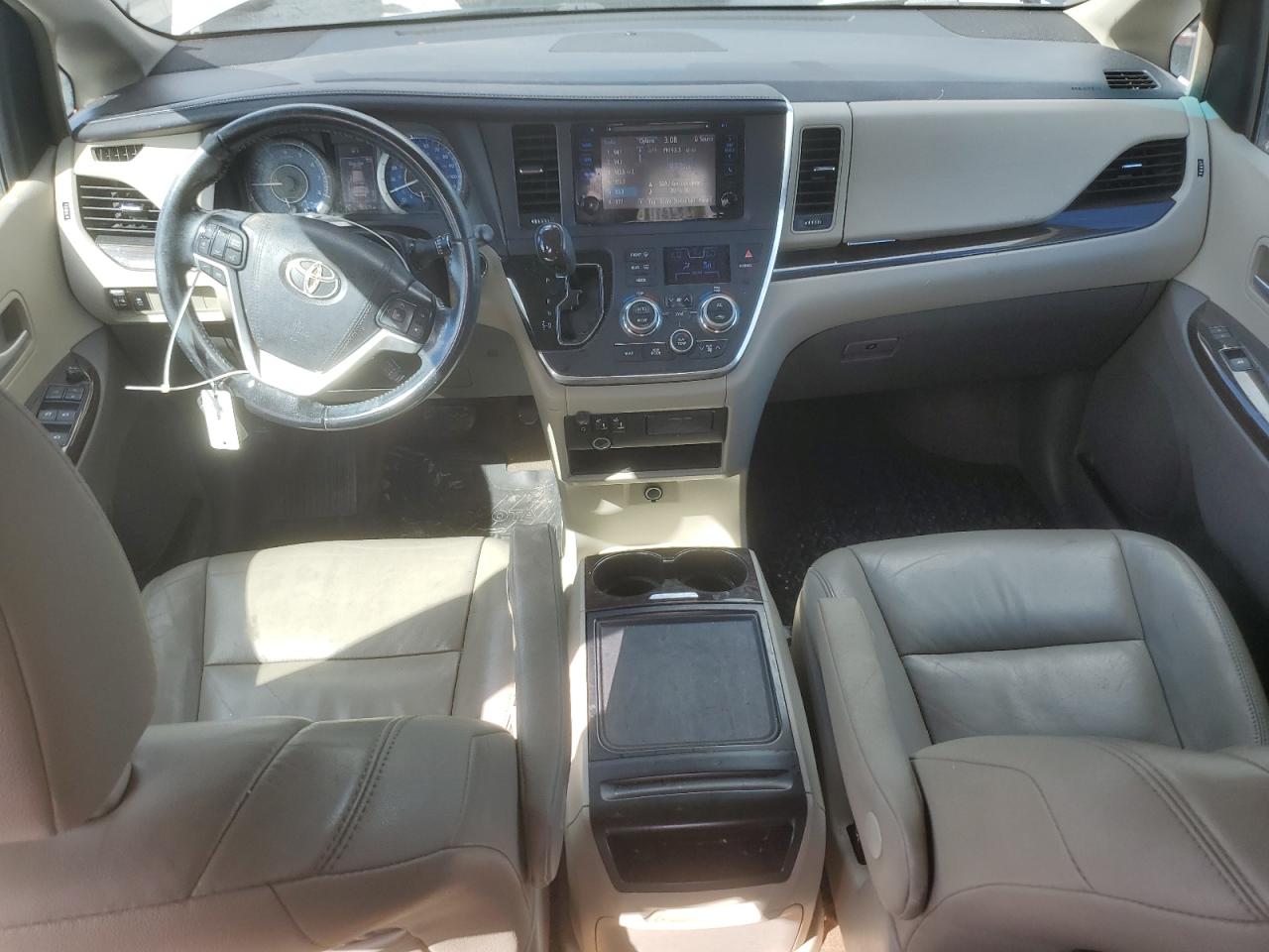 2016 Toyota Sienna Xle VIN: 5TDYK3DC2GS691784 Lot: 86141285