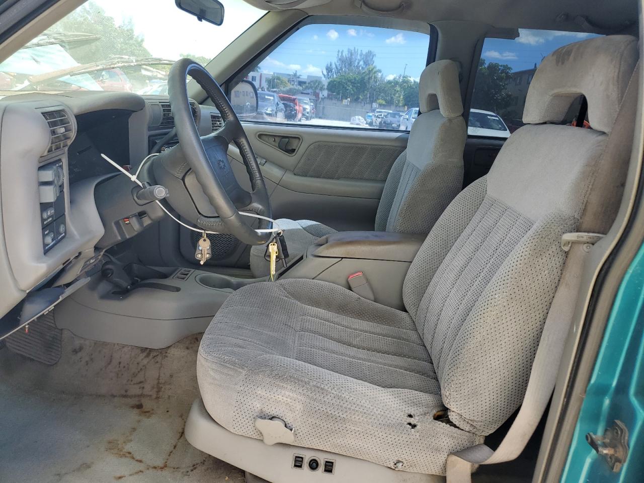 1995 Chevrolet Blazer VIN: 1GNDT13W7SK114400 Lot: 86699775