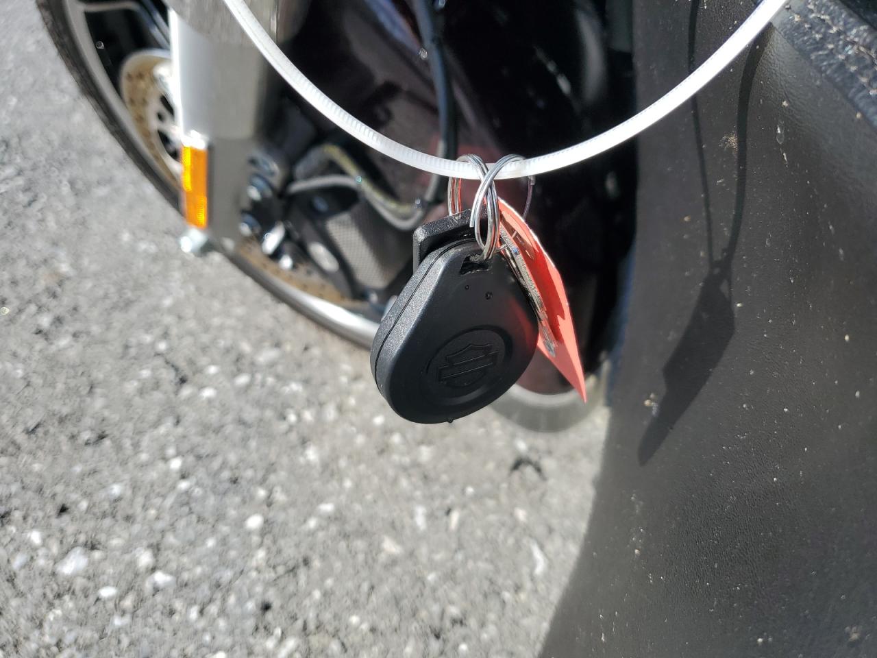 2022 Harley-Davidson Flhr VIN: 1HD1FBC10NB647009 Lot: 81037505