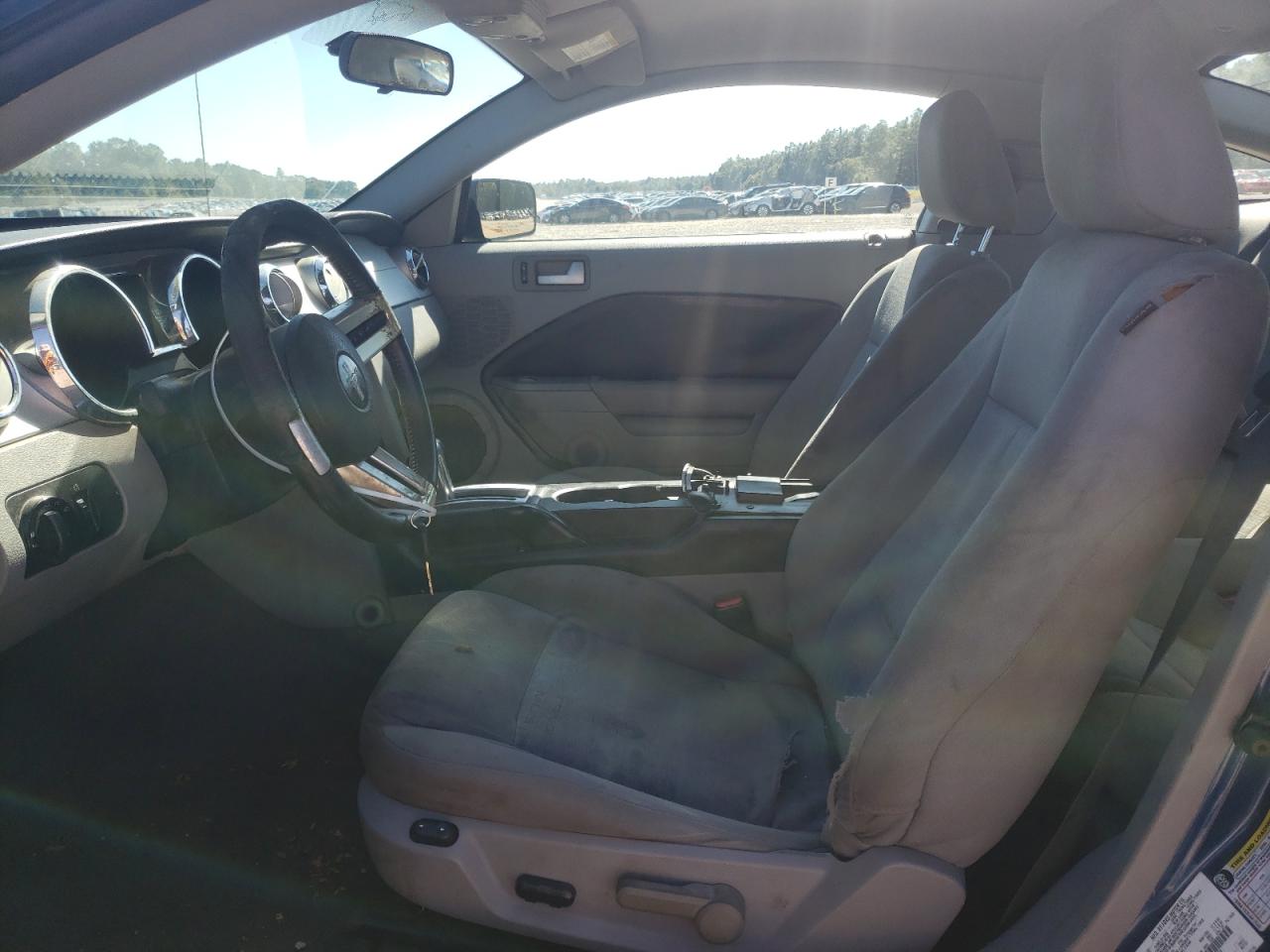 2008 Ford Mustang VIN: 1ZVHT80N285155570 Lot: 85408105