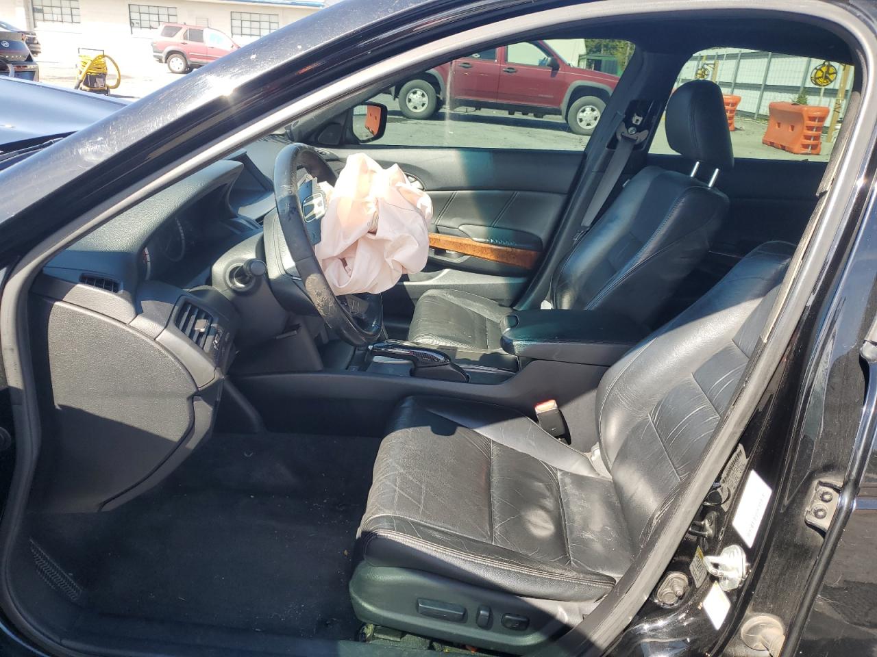 2011 Honda Accord Exl VIN: 1HGCP2F86BA004148 Lot: 84906285