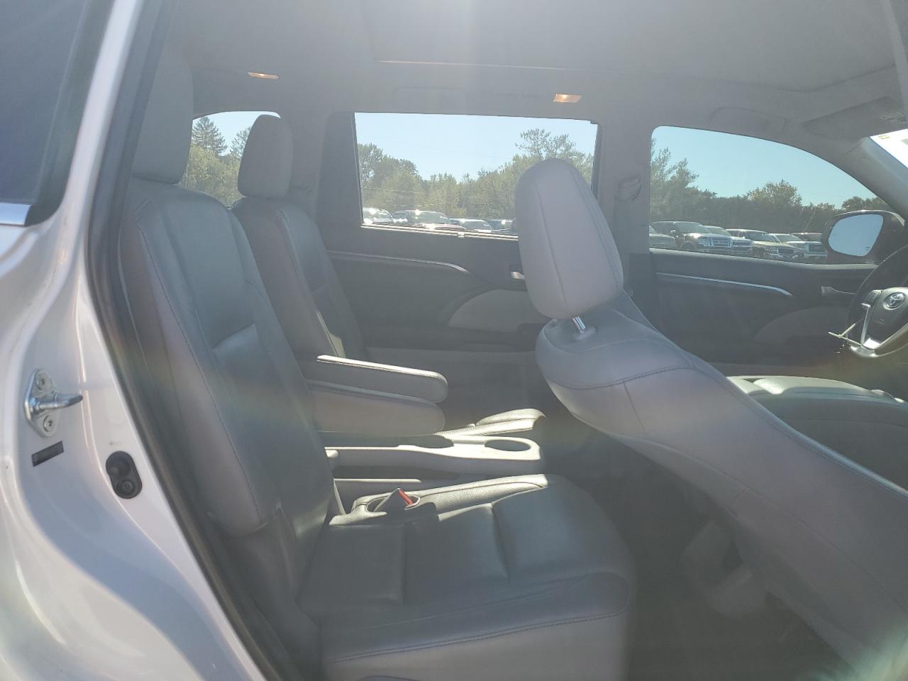 2014 Toyota Highlander Limited VIN: 5TDDKRFH3ES019708 Lot: 82351965