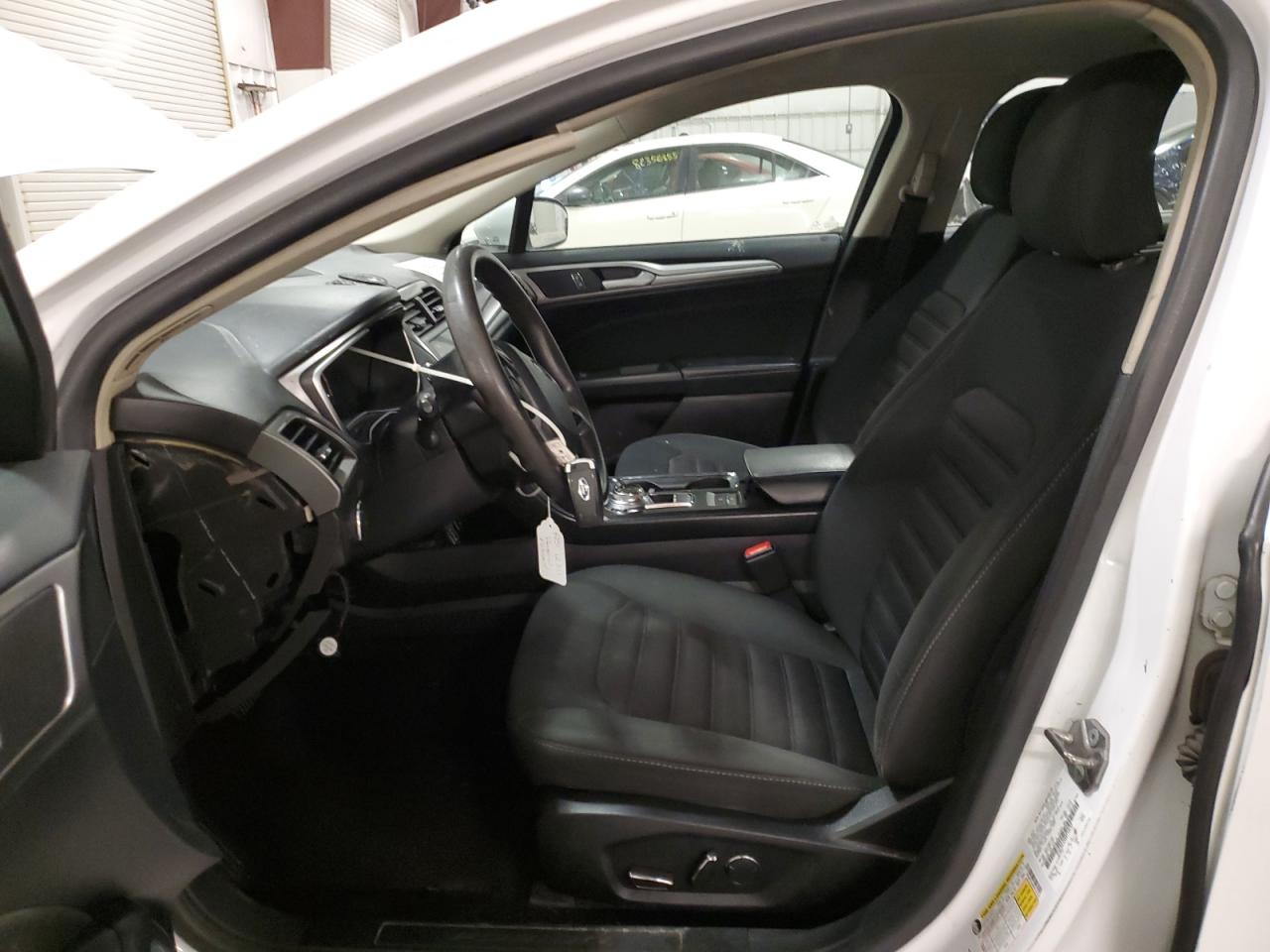 2019 Ford Fusion Se VIN: 3FA6P0LUXKR110132 Lot: 86082245