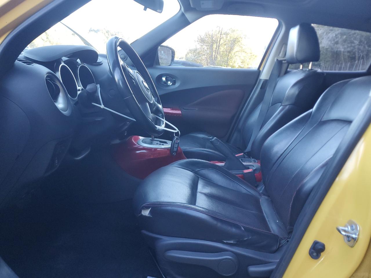 2014 Nissan Juke S VIN: JN8AF5MVXFT555510 Lot: 86063555