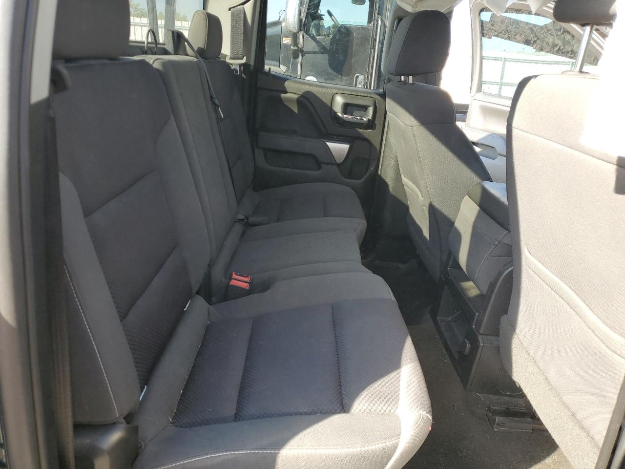 2018 Chevrolet Silverado K1500 Lt VIN: 1GCVKREC6JZ323280 Lot: 84773395