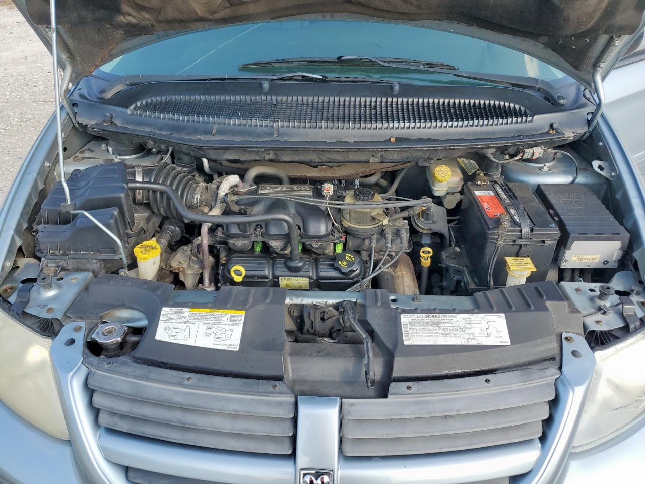 2005 Dodge Grand Caravan Se VIN: 2D4GP24R95R379515 Lot: 90302785