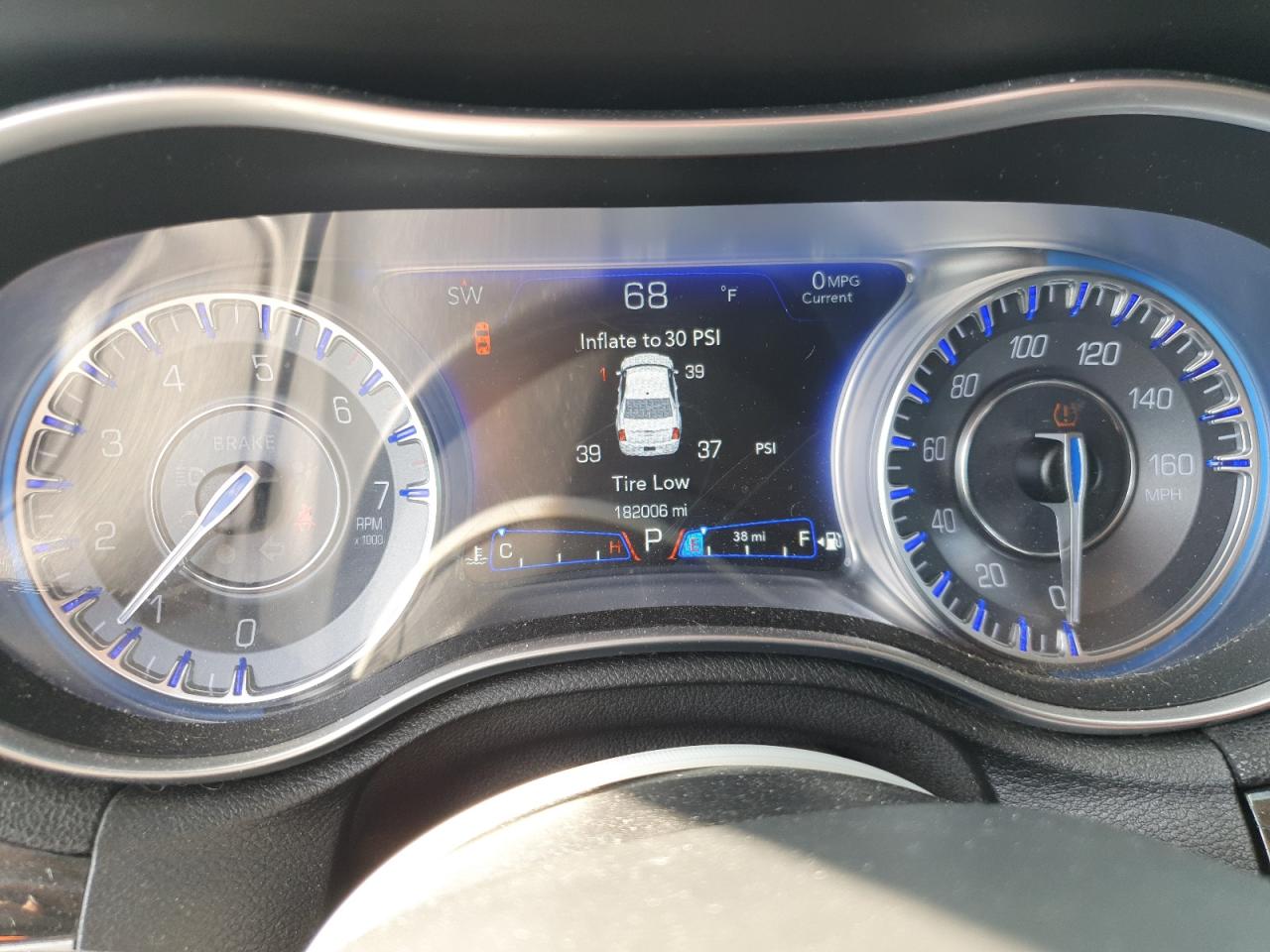 2015 Chrysler 300 Limited VIN: 2C3CCAAG4FH763024 Lot: 85169285