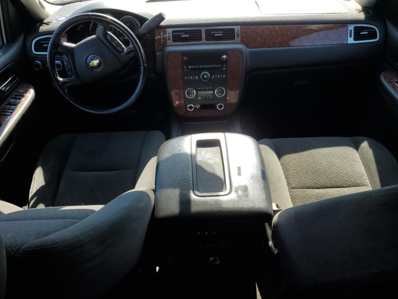 2007 Chevrolet Suburban K1500 VIN: 1GNFK16377J169150 Lot: 84953415