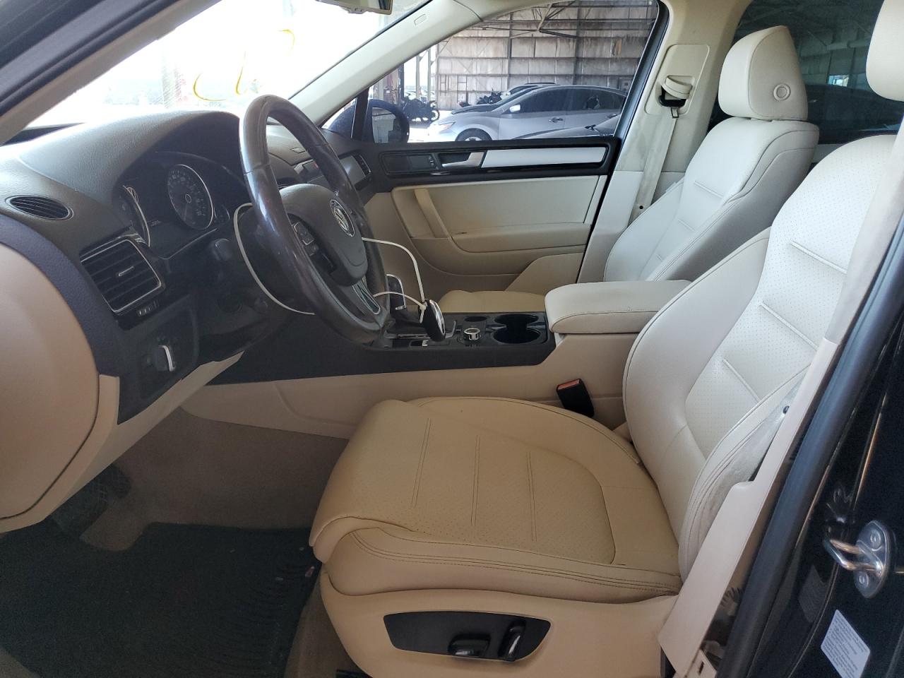 2011 Volkswagen Touareg V6 VIN: WVGFF9BP3BD007085 Lot: 85376865