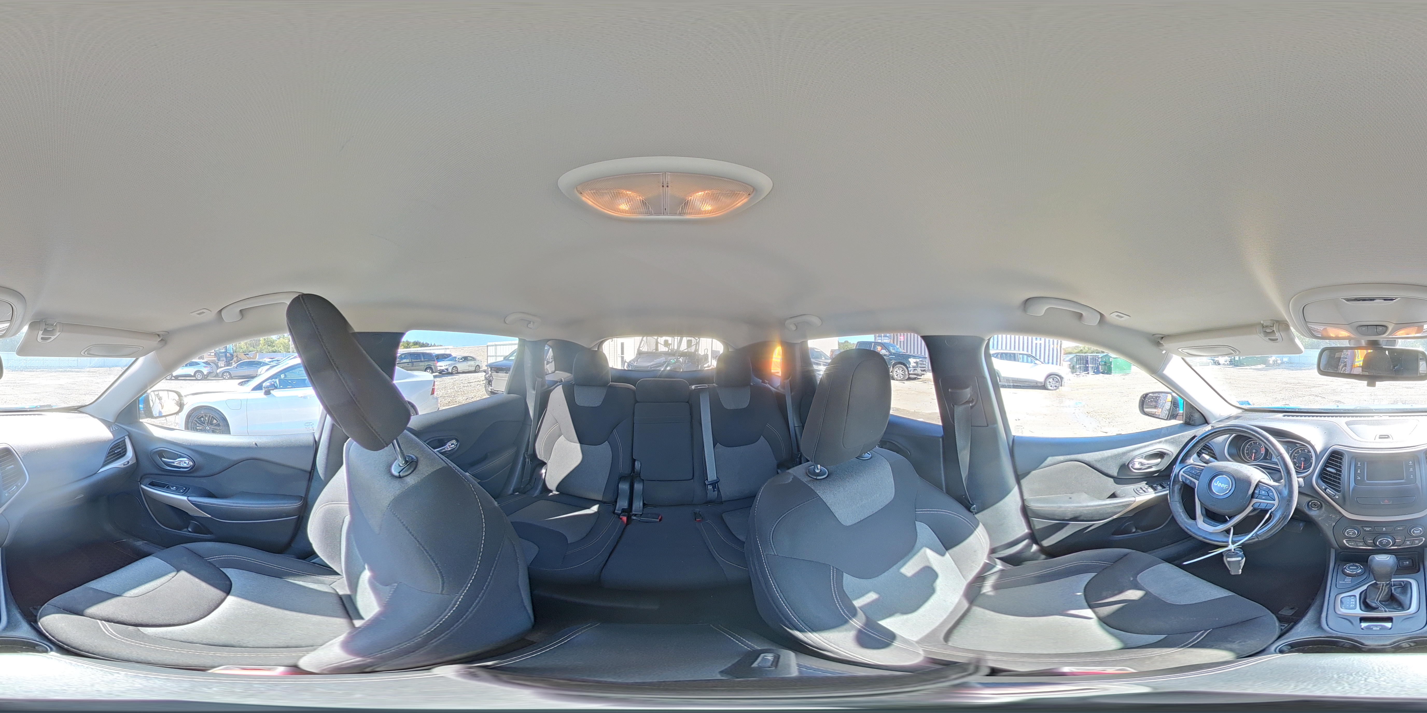 2018 Jeep Cherokee Latitude VIN: 1C4PJMCB4JD597938 Lot: 84545785