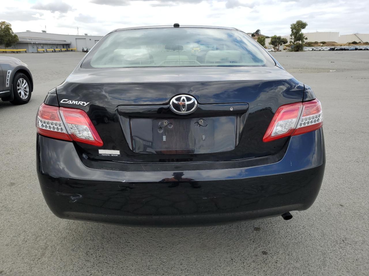2010 Toyota Camry Base VIN: 4T4BF3EK1AR038769 Lot: 85506445