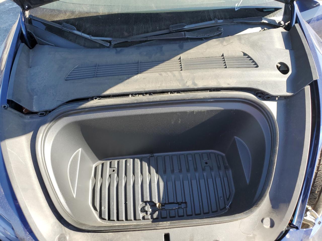 2023 Tesla Model Y VIN: 7SAYGDEE4PF871346 Lot: 84728695