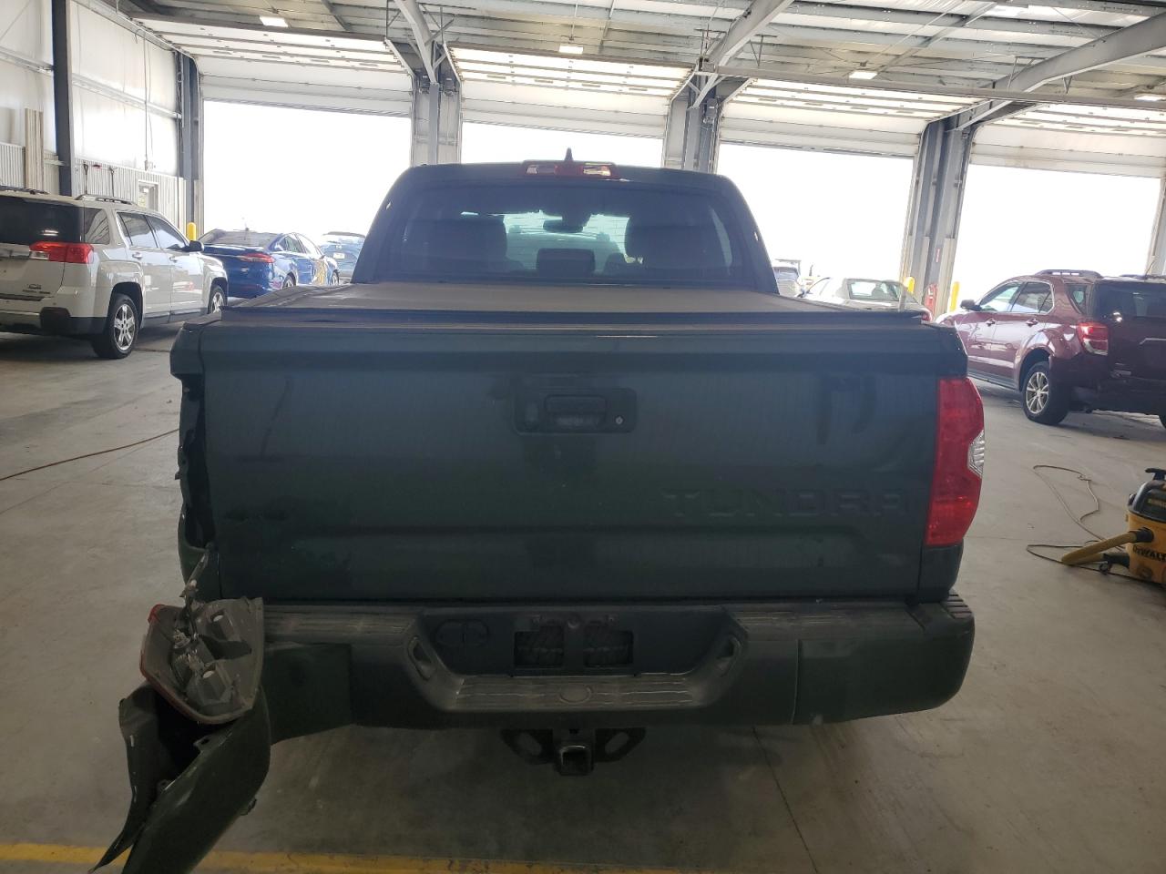 2021 Toyota Tundra Crewmax Sr5 VIN: 5TFDY5F15MX041132 Lot: 81865945