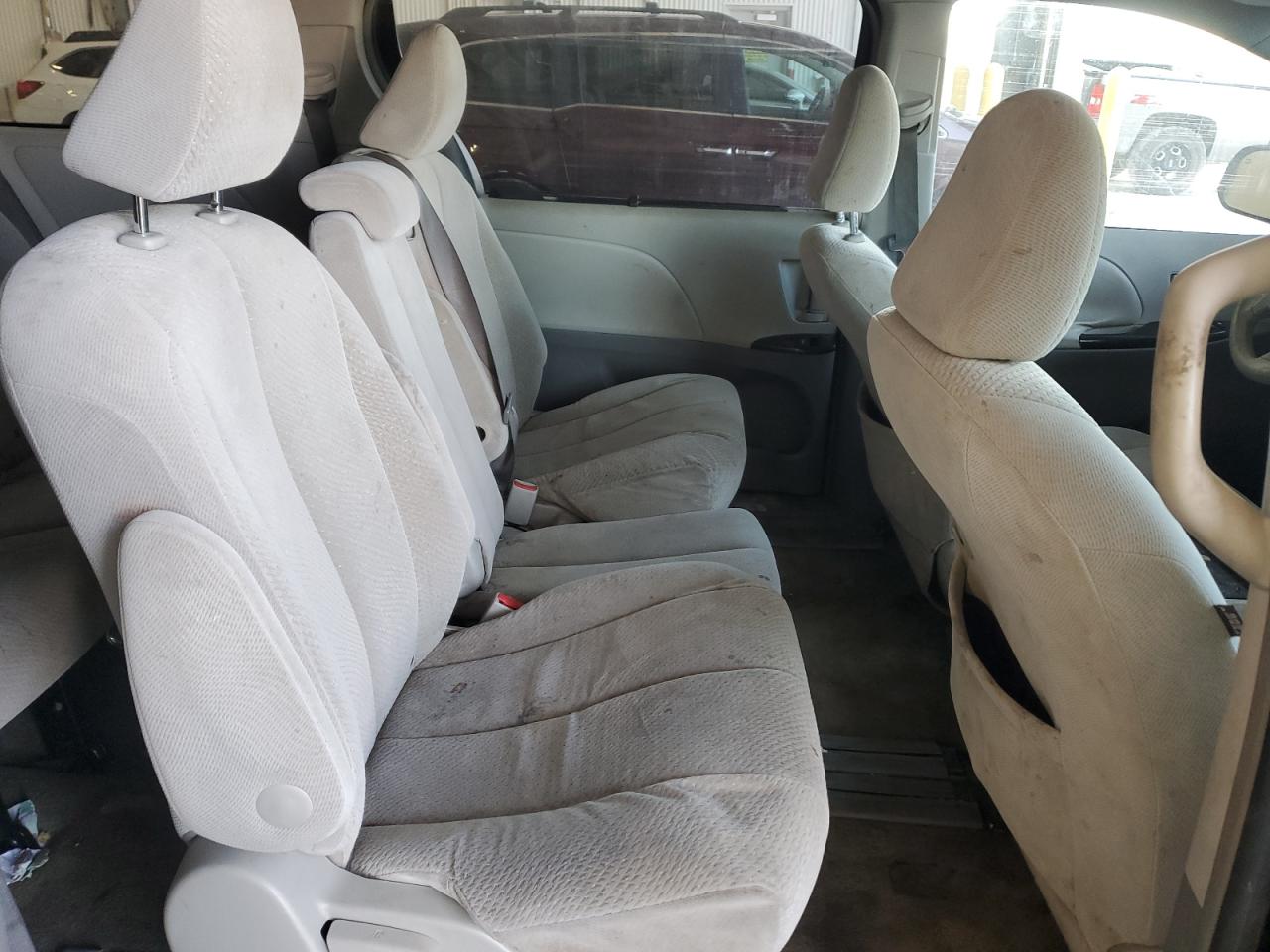 2011 Toyota Sienna Le VIN: 5TDKK3DC0BS127940 Lot: 81904295