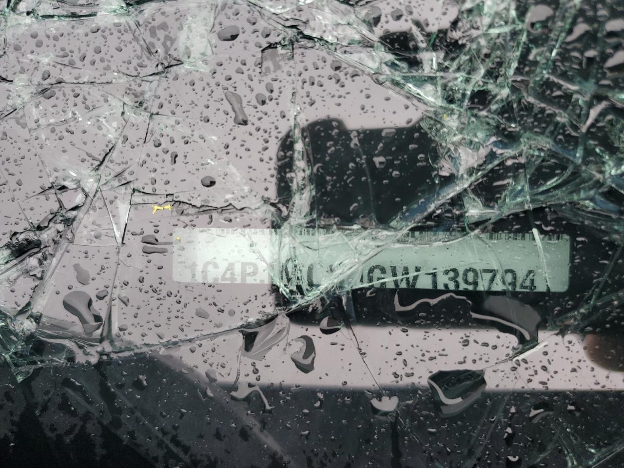 2016 Jeep Cherokee Latitude VIN: 1C4PJMCS0GW139794 Lot: 86122725