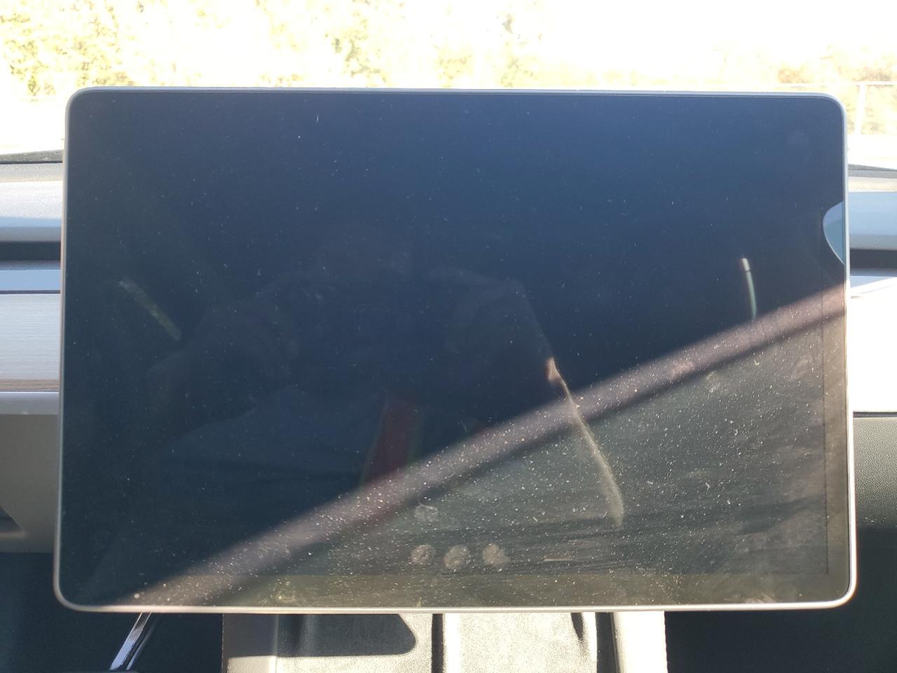 2024 Tesla Model Y VIN: 7SAYGDEE8RA270859 Lot: 89484765