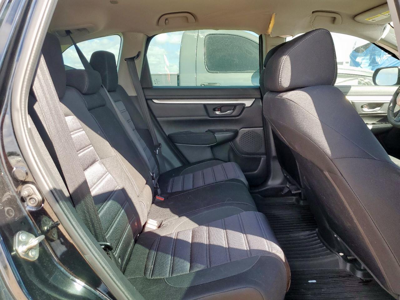 2018 Honda Cr-V Lx VIN: 2HKRW5H32JH403886 Lot: 82464305