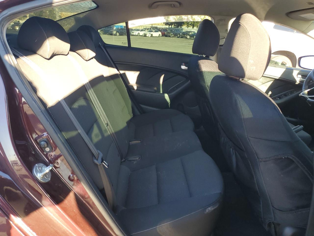 2017 Kia Forte Lx VIN: 3KPFK4A77HE053059 Lot: 90382285