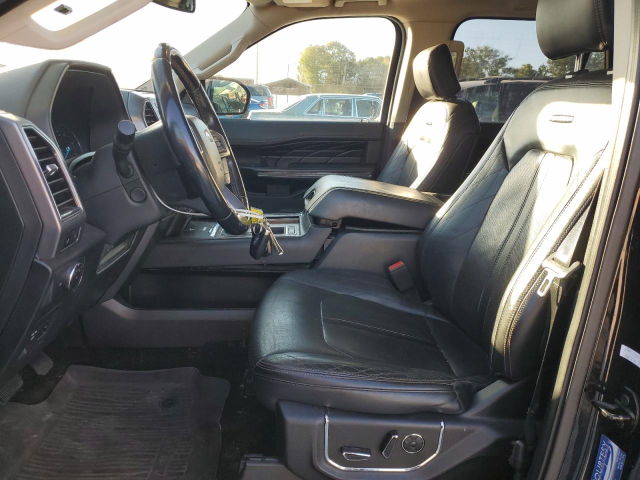 2018 Ford Expedition Max Platinum VIN: 1FMJK1LT5JEA55182 Lot: 86223195