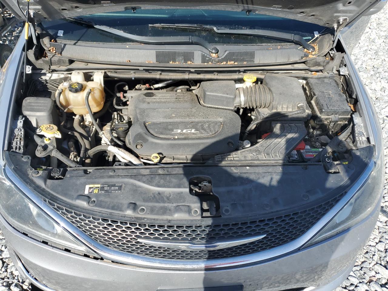 2018 Chrysler Pacifica Limited VIN: 2C4RC1GG3JR245955 Lot: 82335285