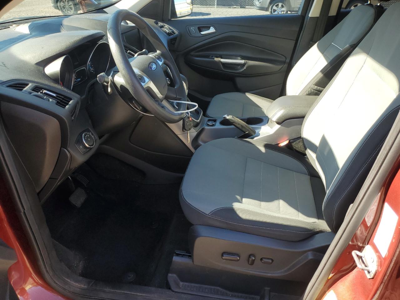 2014 Ford Escape Se VIN: 1FMCU0GX8EUB60305 Lot: 82300235