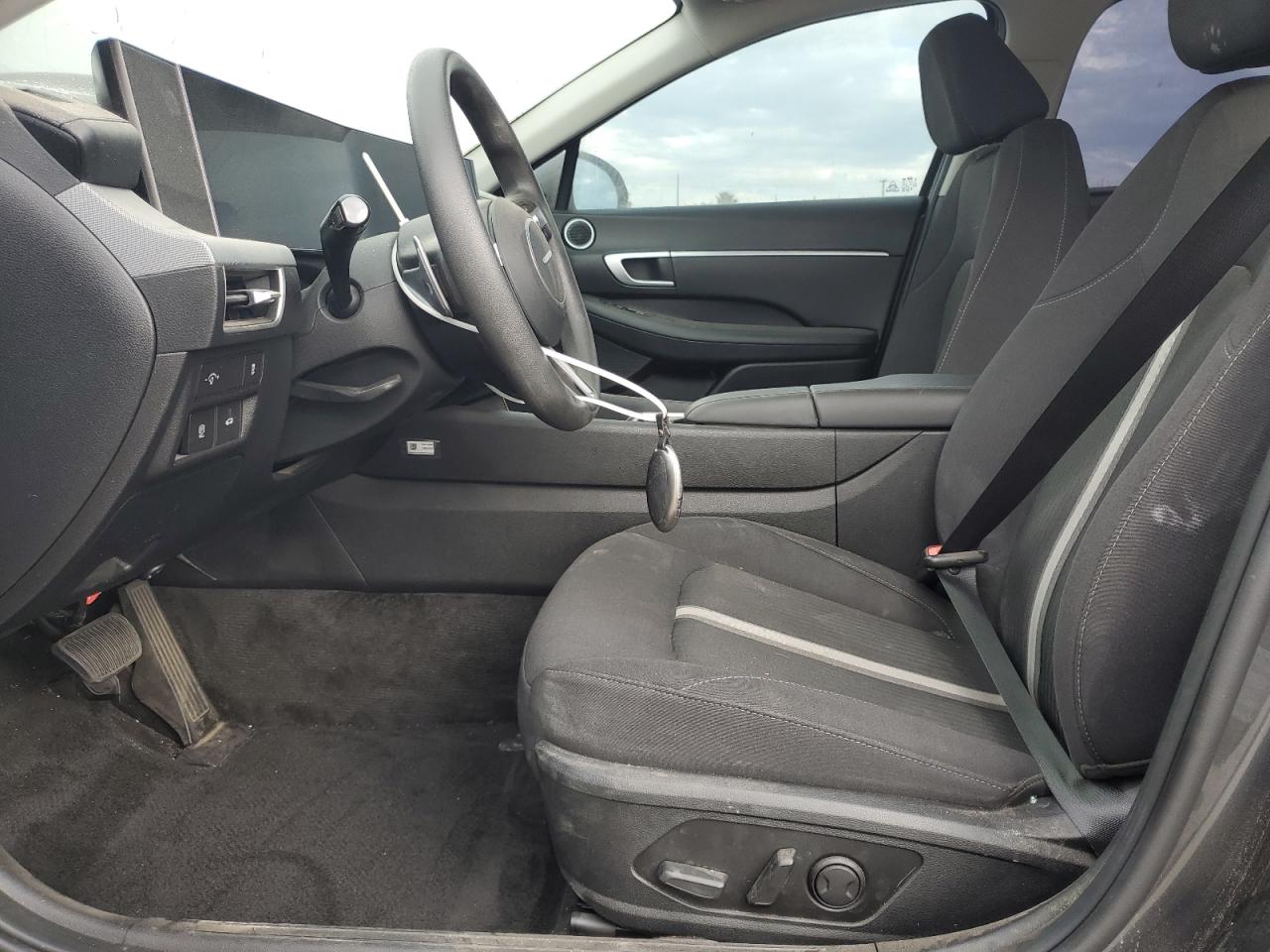 2024 Hyundai Sonata Sel VIN: KMHL64JA9RA418621 Lot: 82372575